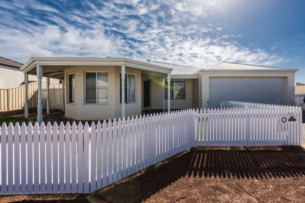 64 Winnetta Rdge, Wandina, WA 6530