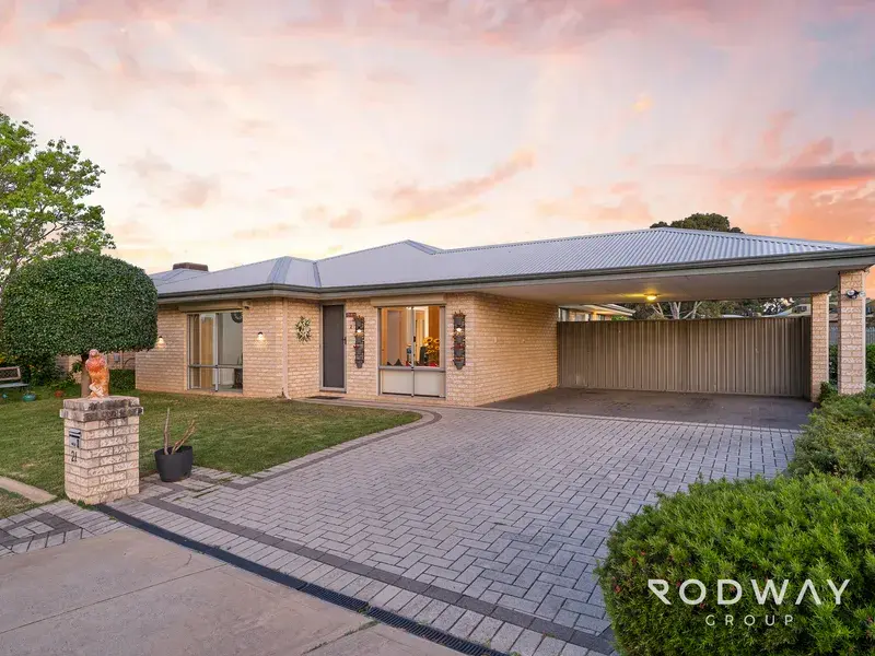 2/21 Waterway Cove, Seville Grove, WA 6112