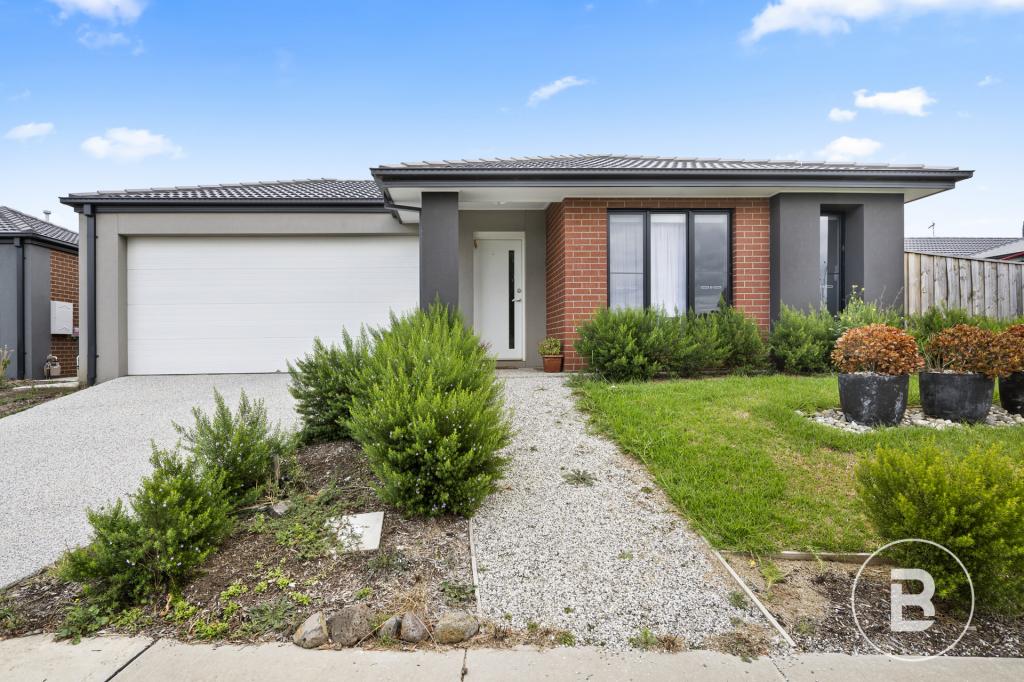 4 Corvara Dr, Winter Valley, VIC 3358