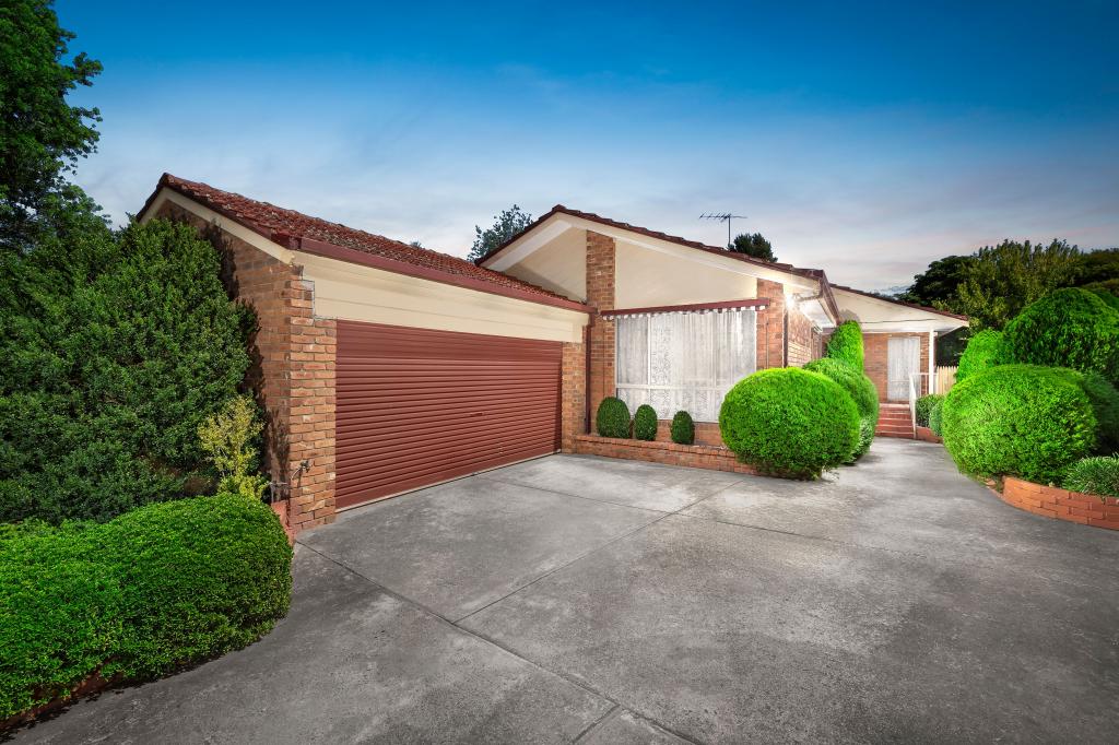 4 Glenlea Ct, Mill Park, VIC 3082