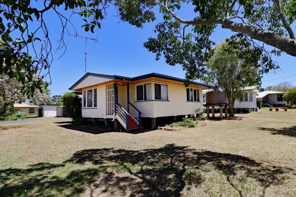 29 Mitchell St, Monto, QLD 4630