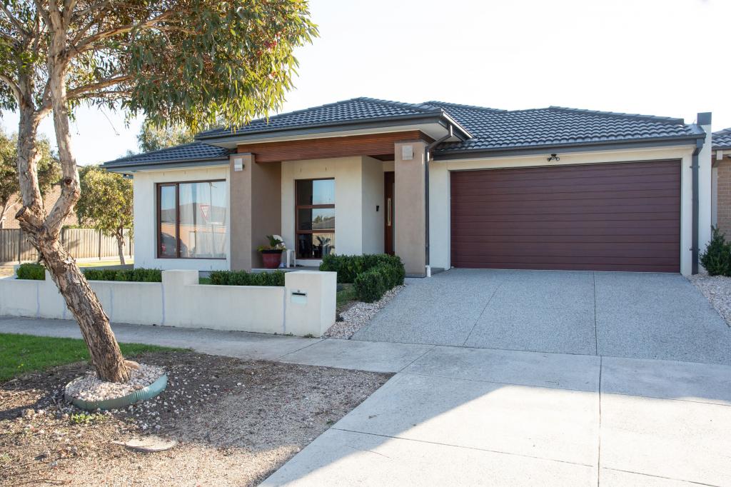 13 BLOOM AVE, GREENVALE, VIC 3059