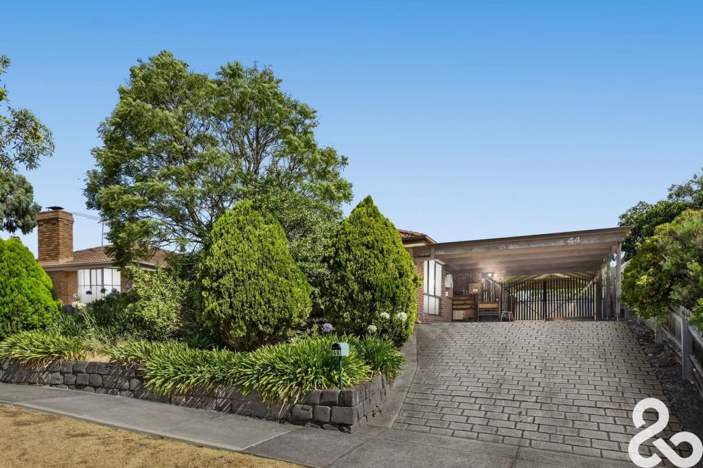44 Mclaughlin Cres, Mill Park, VIC 3082