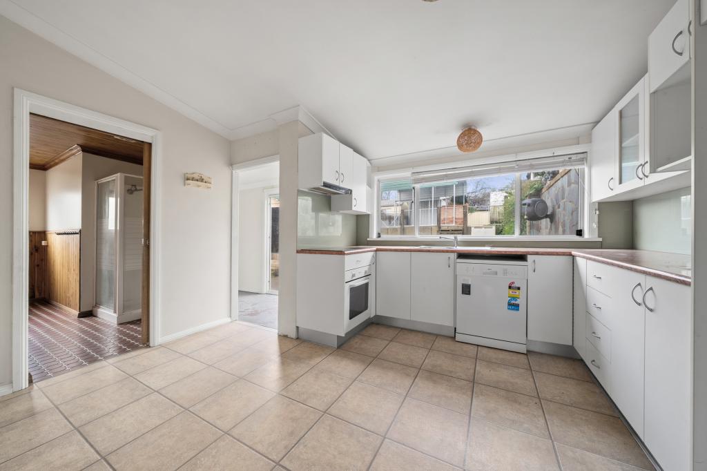 23 Warne St, Crookwell, NSW 2583