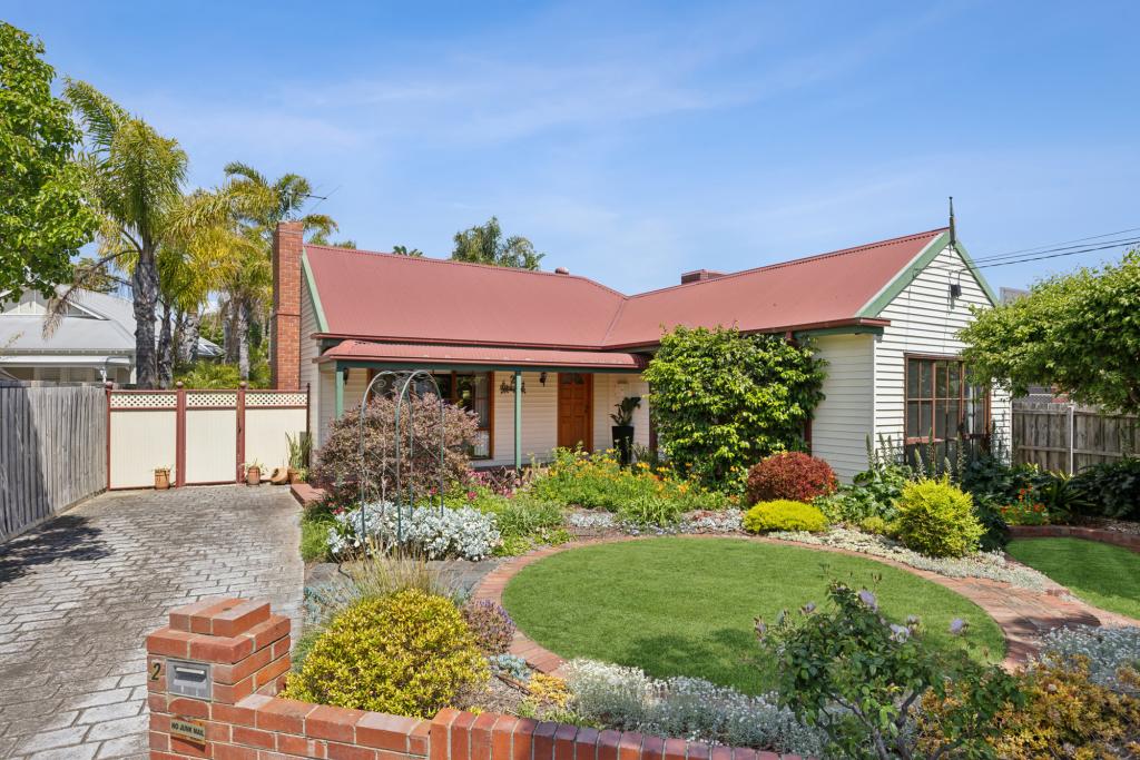 2 HARDING ST, BENTLEIGH, VIC 3204