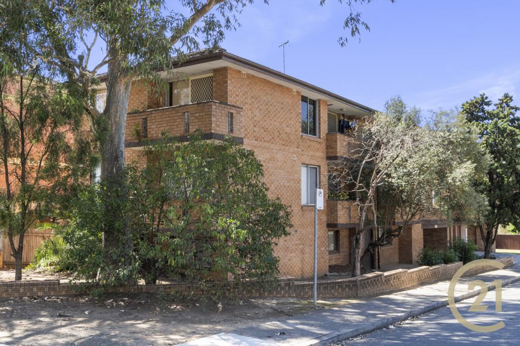 2/14 Charles St, Liverpool, NSW 2170