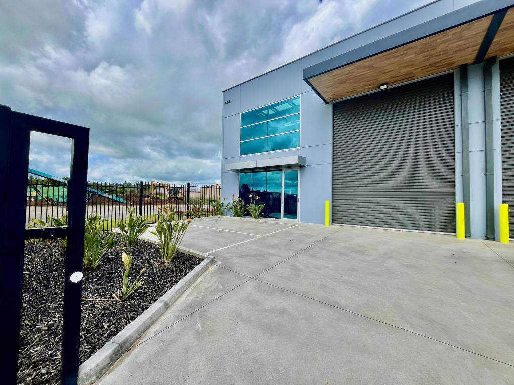 1/11 MASTERSON CT, WARRAGUL, VIC 3820