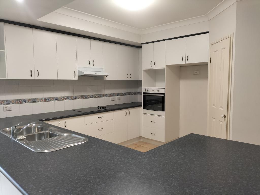 4 Masson Ct, Wellington Point, QLD 4160