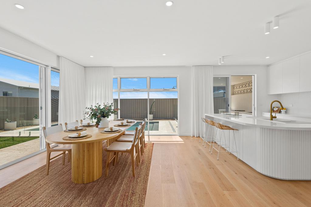 10 Seaside Ave, Shell Cove, NSW 2529