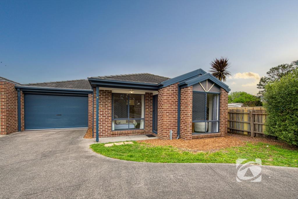 2/35-41 Henry St, Pakenham, VIC 3810