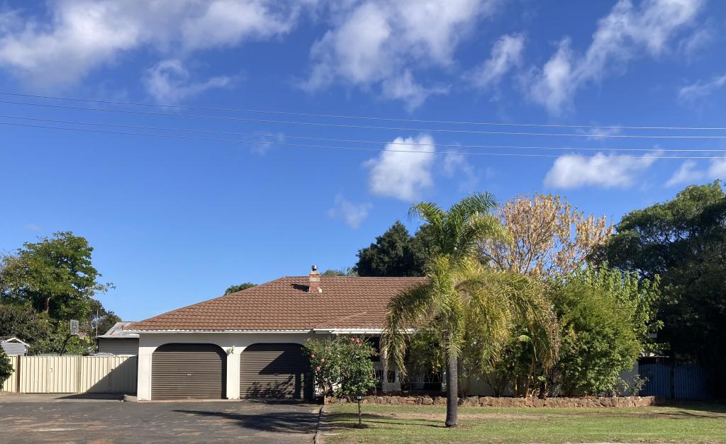 42 Strelly St, Busselton, WA 6280