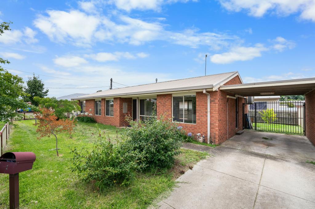 1/2 Parry St, Seymour, VIC 3660