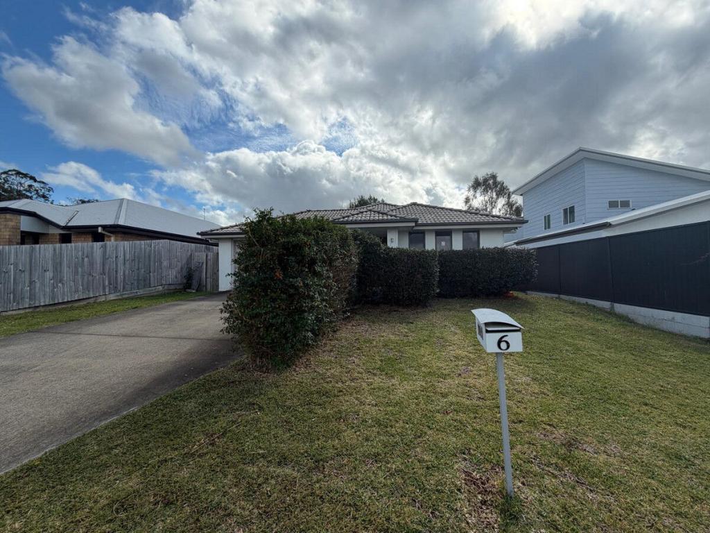 6 Bluegrass Ct, Hillcrest, QLD 4118