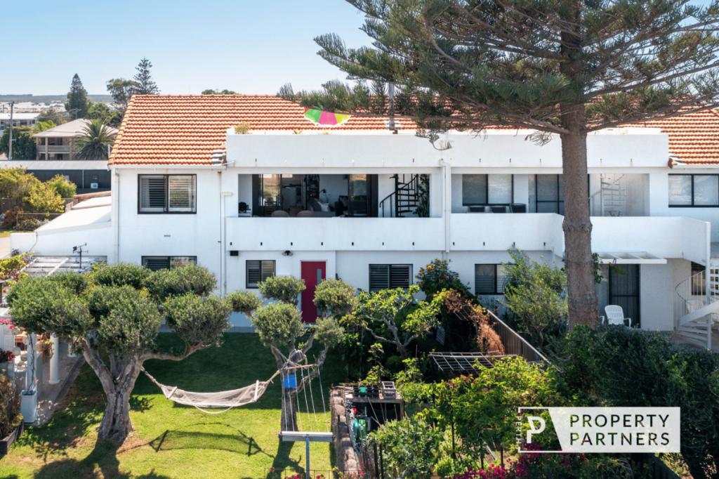 80 Gingin Rd, Lancelin, WA 6044