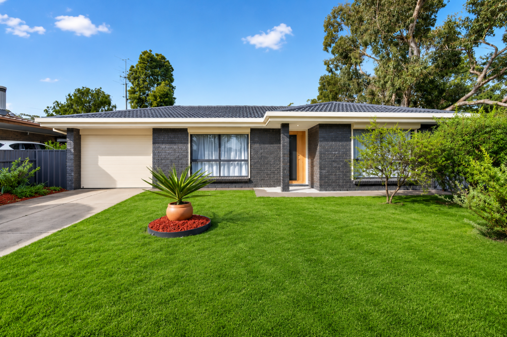 142 Canterbury Rd, Victor Harbor, SA 5211