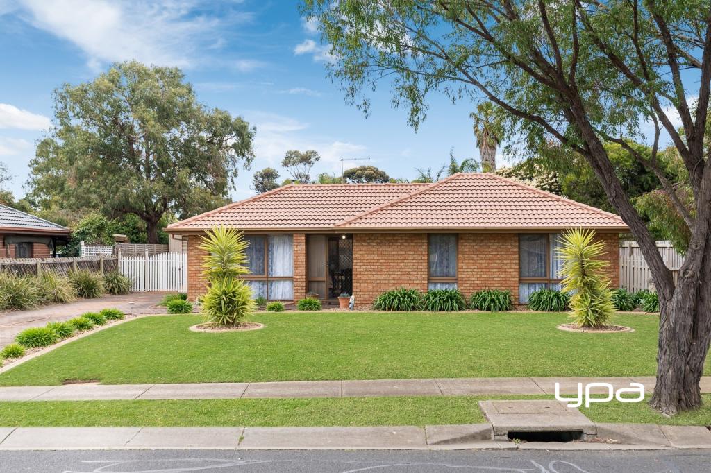 6 BALLIOL CMMN, SUNBURY, VIC 3429