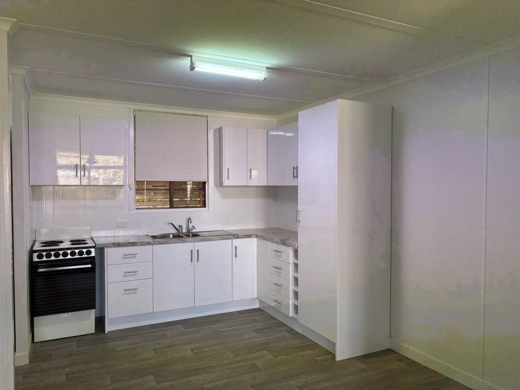 2/30 Knight St, Kingaroy, QLD 4610