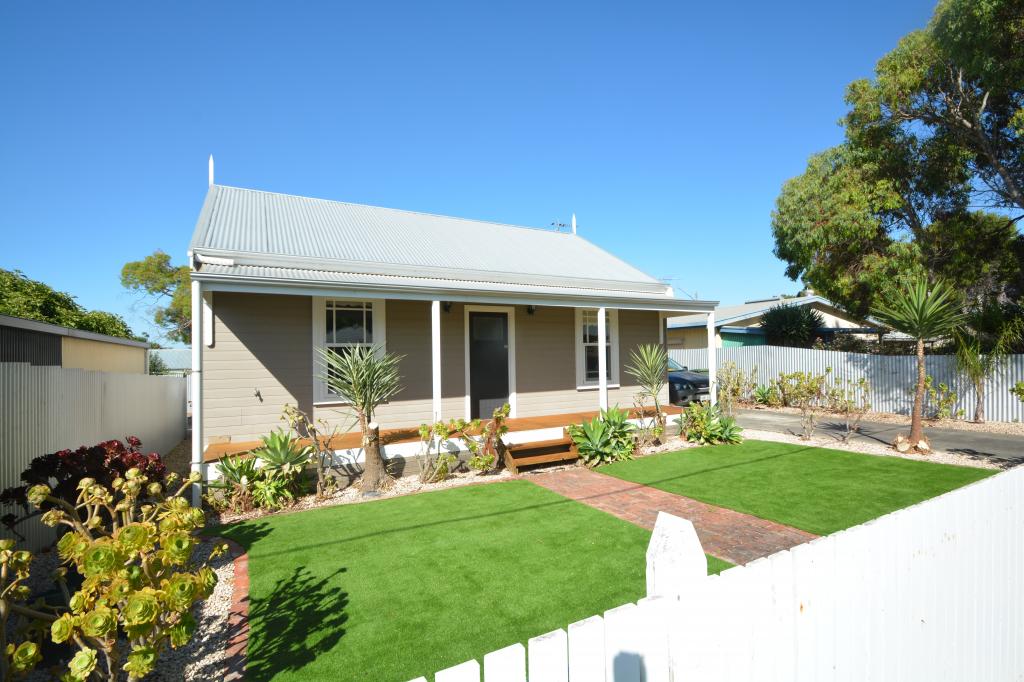 22 Lang St, Milang, SA 5256