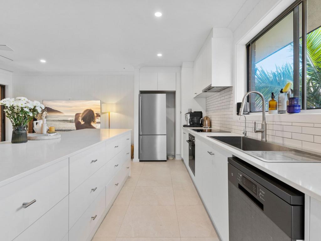 6/3 Jodie Ct, Mermaid Waters, QLD 4218