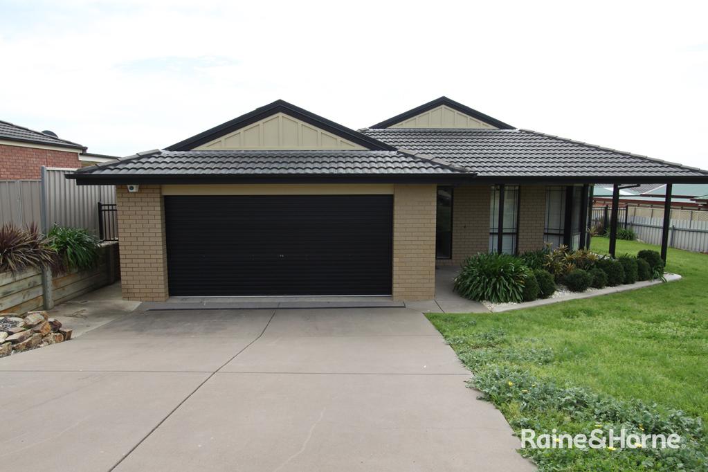 20 Dobell Pl, Lloyd, NSW 2650