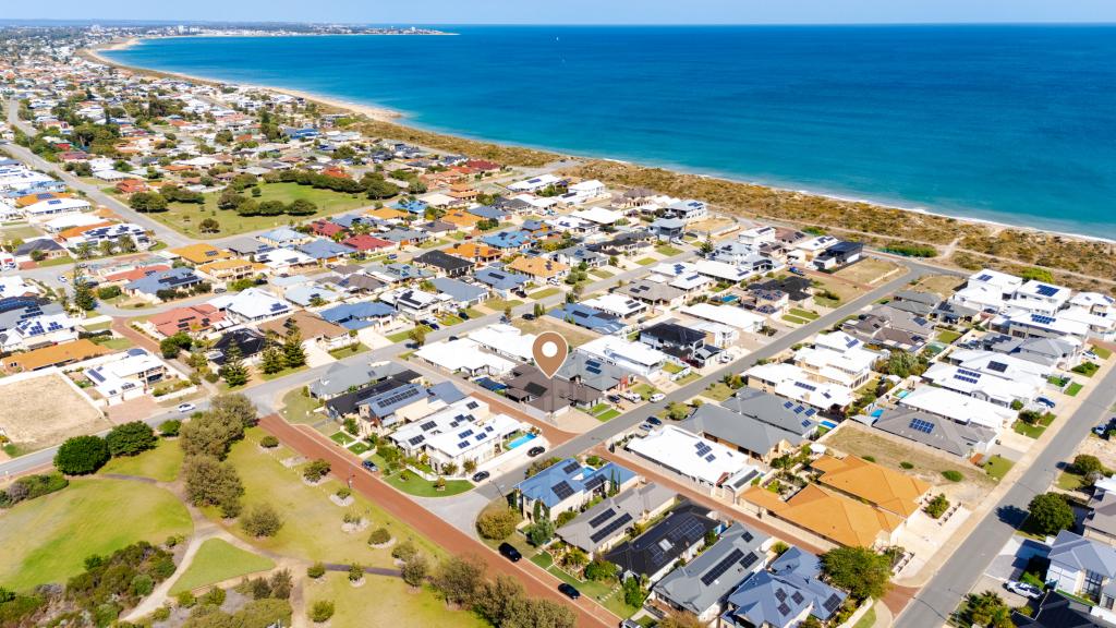 22 ABERCROMBIE RISE, MADORA BAY, WA 6210