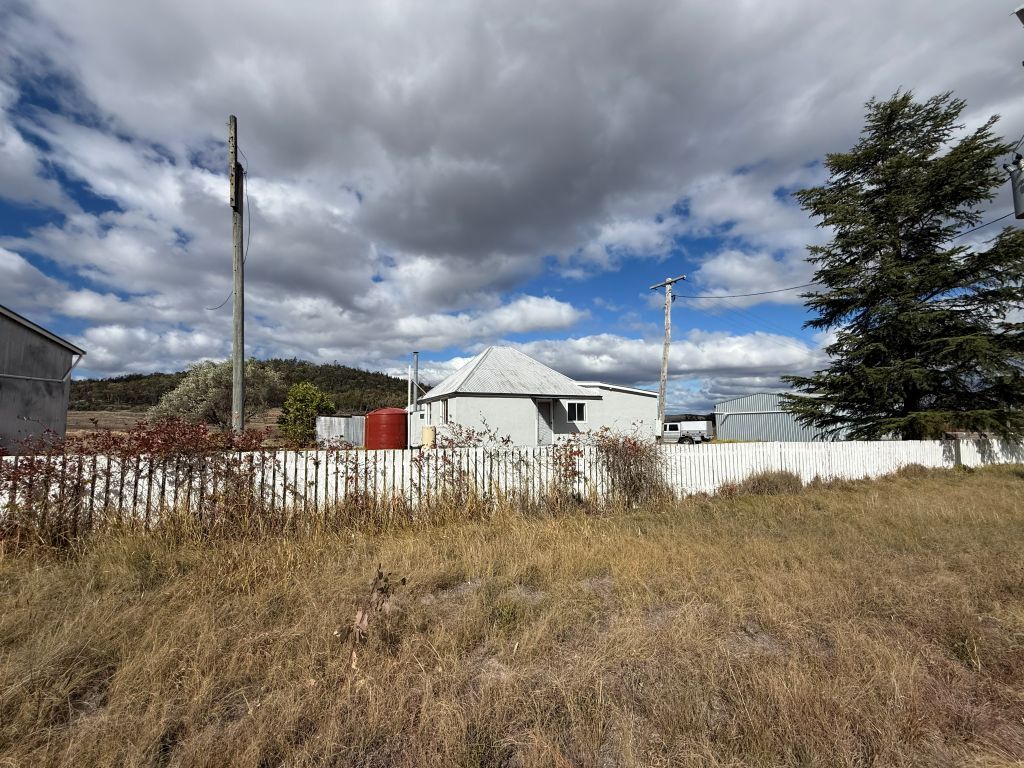 96 Collins Rd, Glen Aplin, QLD 4381