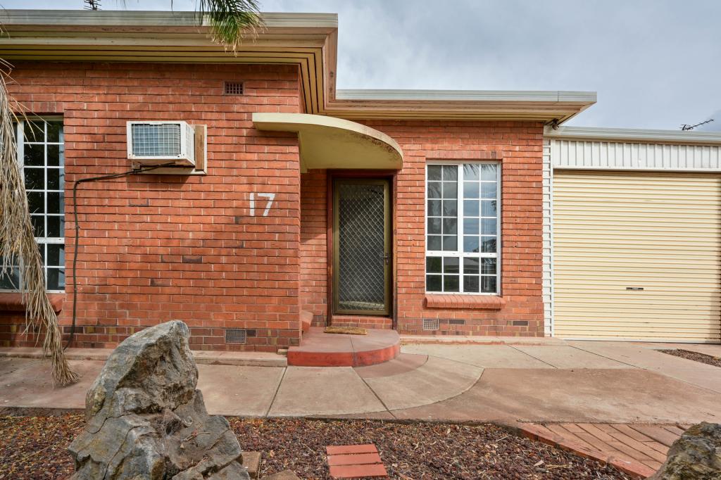 17 Brealey St, Whyalla Playford, SA 5600