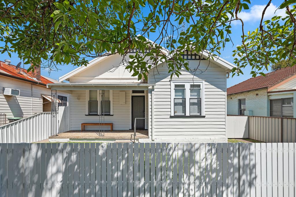 10 Gordon St, Mayfield West, NSW 2304