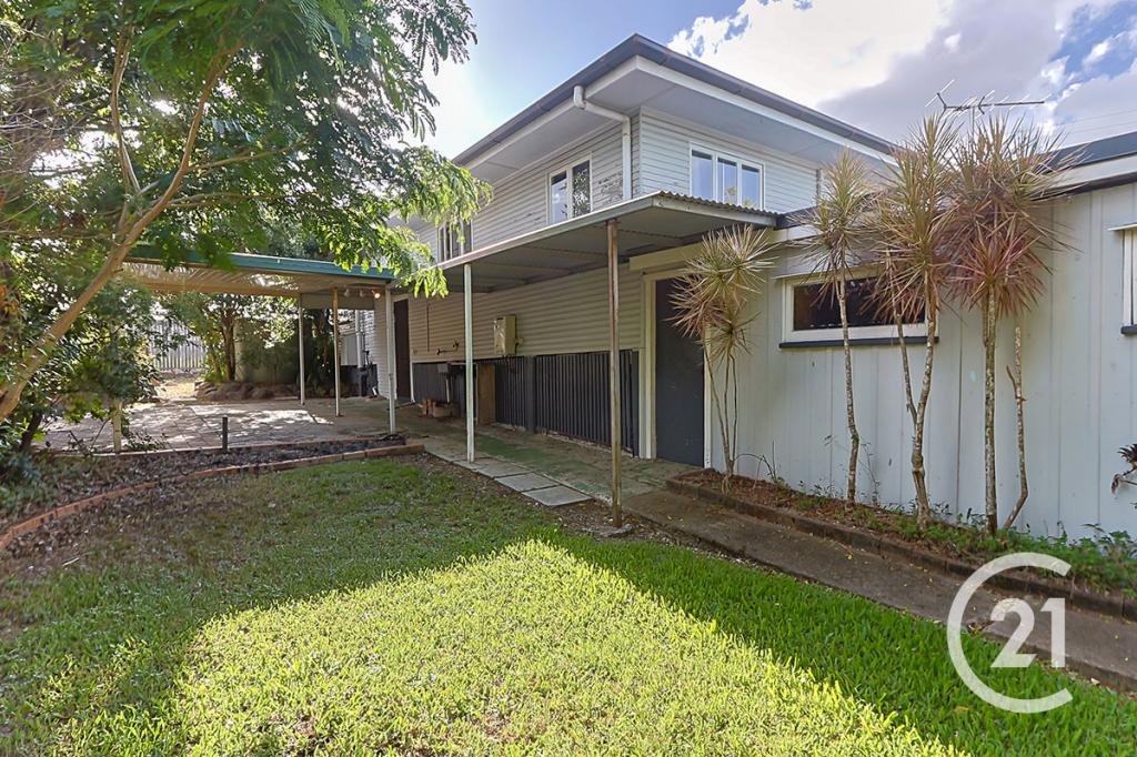 19 Dell St, Eastern Heights, QLD 4305