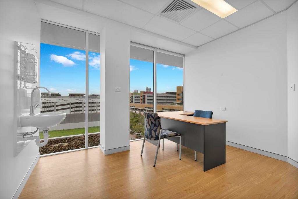 604/11 ECCLES BVD, BIRTINYA, QLD 4575