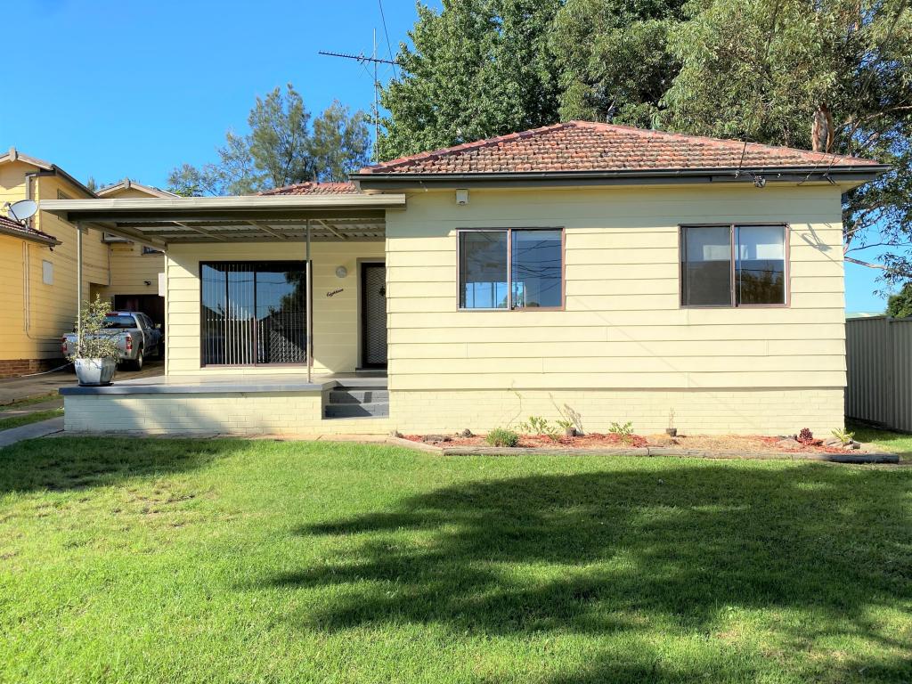 18 Derbyshire Ave, Toongabbie, NSW 2146