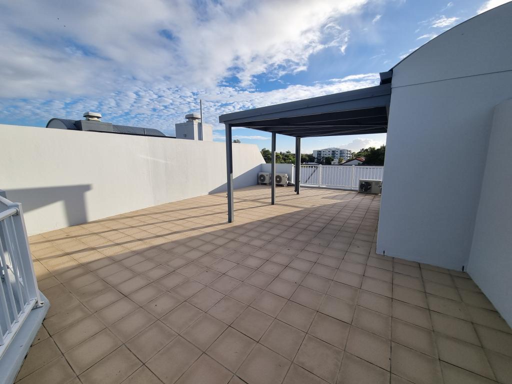 11/407 Esplanade, Torquay, QLD 4655