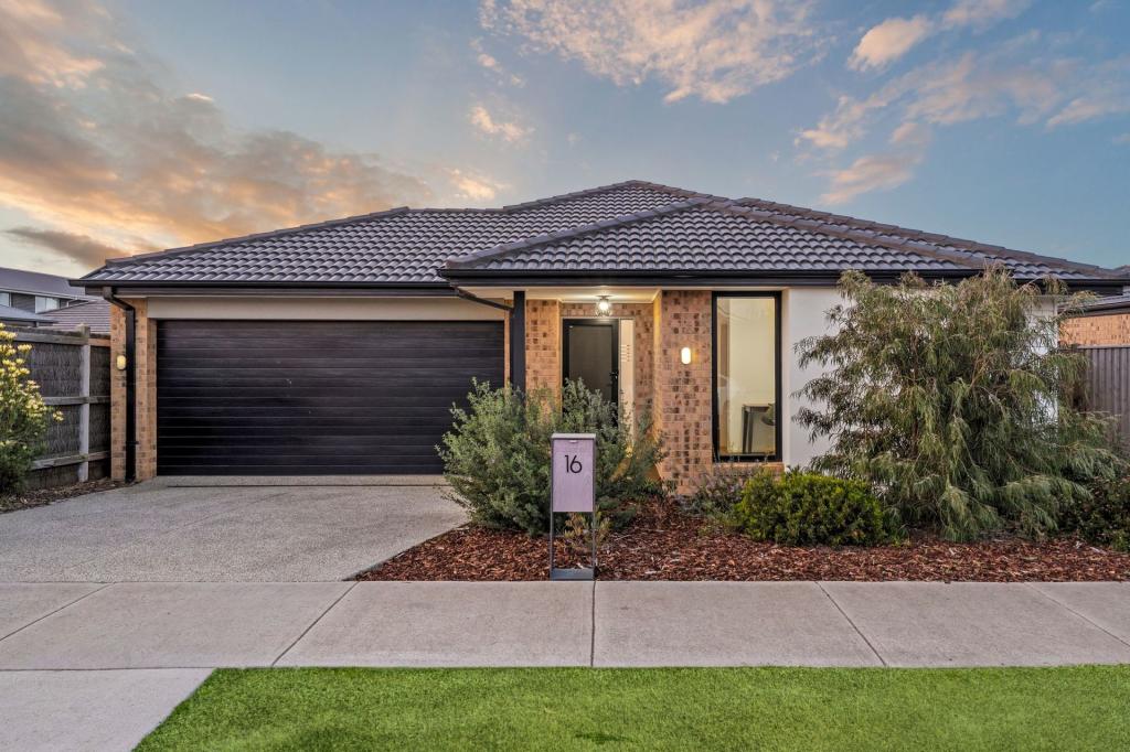 16 Valrose Rd, Charlemont, VIC 3217