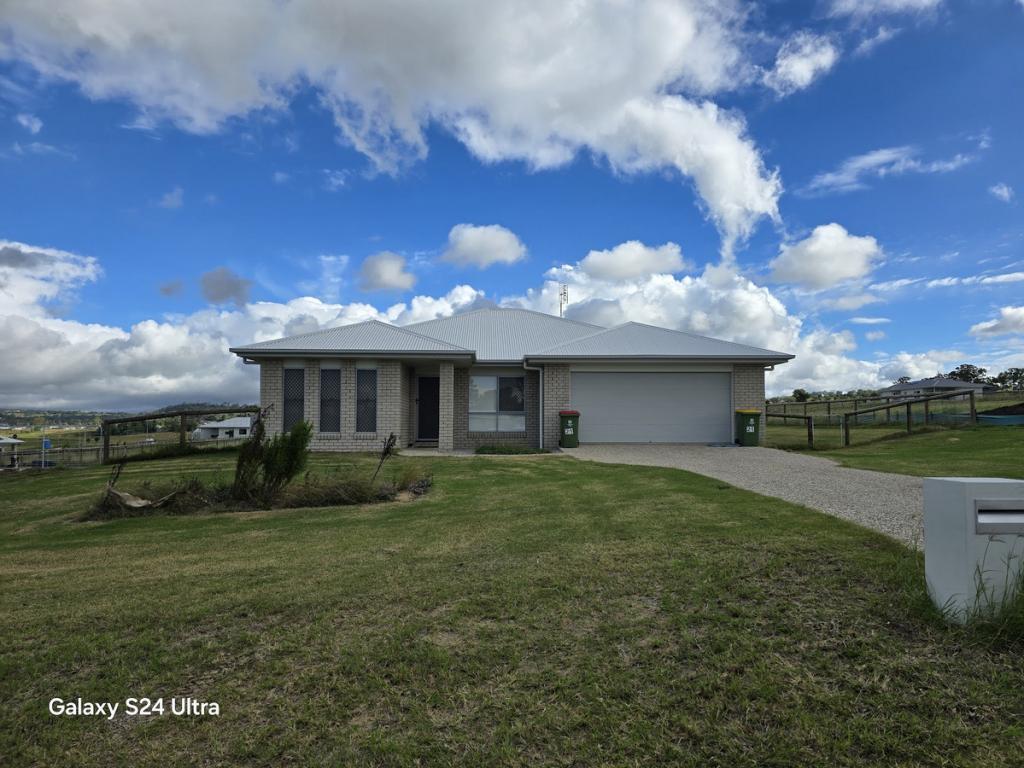 21 AQUILA DR, MERINGANDAN WEST, QLD 4352