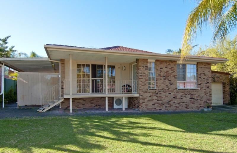 21 Tregana Cct, Edens Landing, QLD 4207