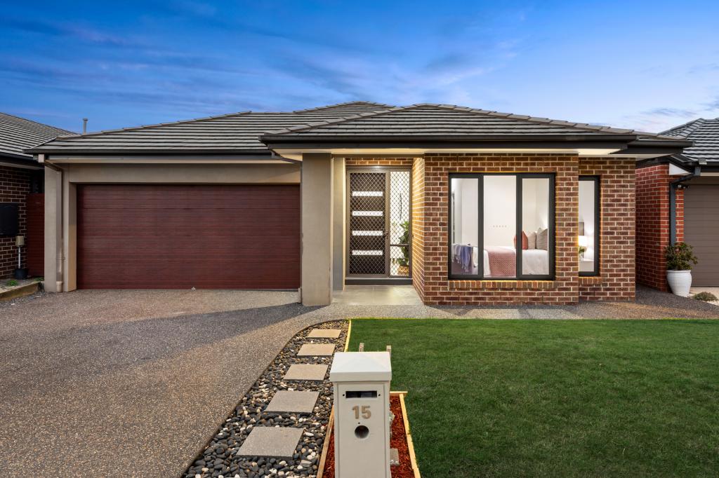 15 Frenchman Way, Keysborough, VIC 3173