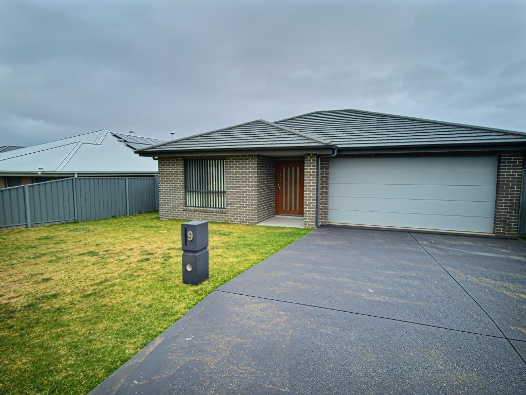 9 Gracilis Rise, South Nowra, NSW 2541