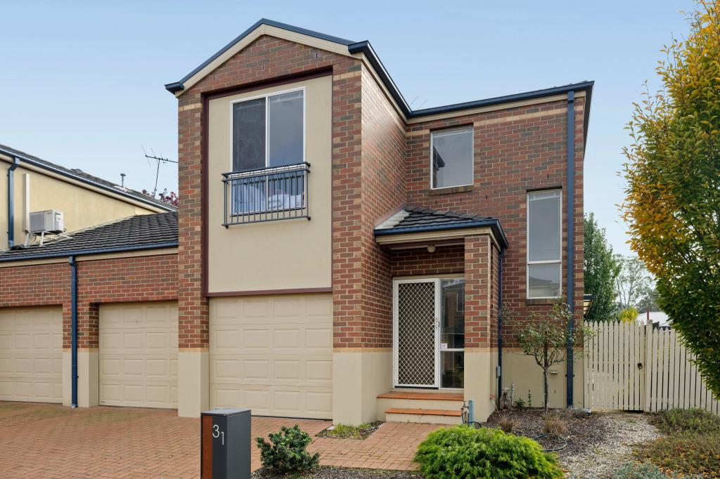 31 Watling Gr, Ferntree Gully, VIC 3156