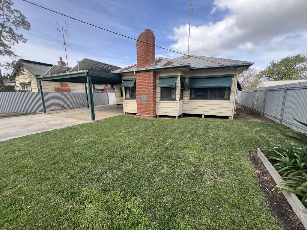 114 NAPIER ST, DENILIQUIN, NSW 2710