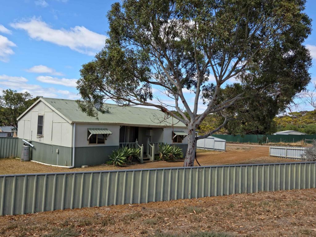 88 Spence St, Ravensthorpe, WA 6346