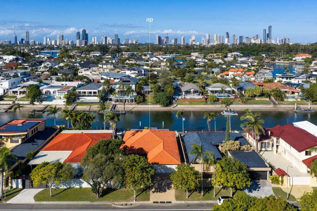 107 Campbell St, Bundall, QLD 4217