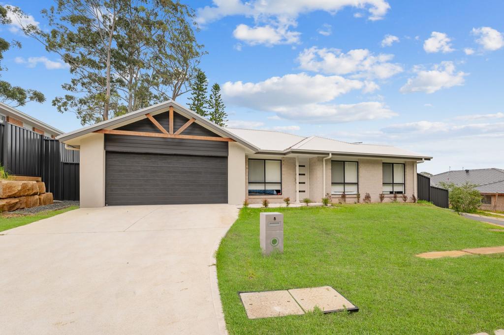5 Nut Bush Dr, Medowie, NSW 2318