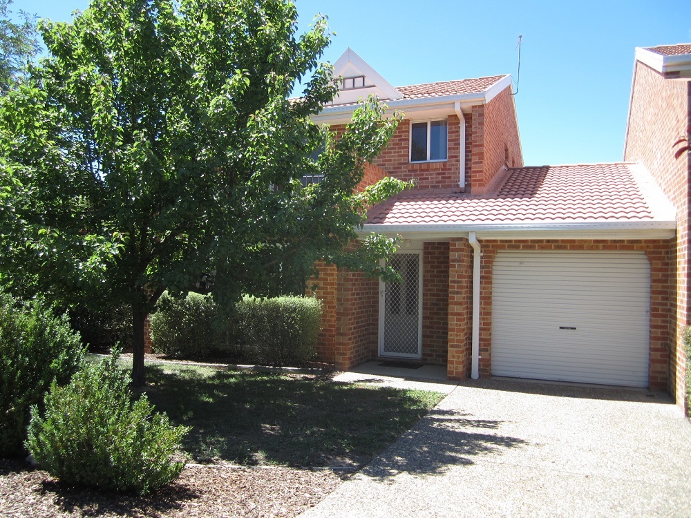 1/3 Tenison Woods Cct, Bonython, ACT 2905