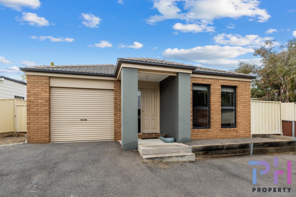 12a Leonard Ave, Flora Hill, VIC 3550