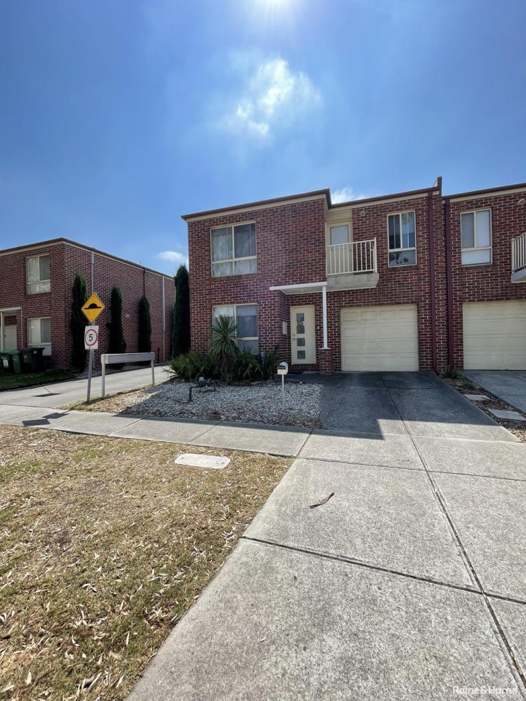 3/26 MCKINLEY DR, ROXBURGH PARK, VIC 3064