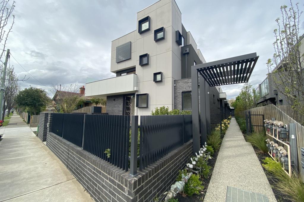 6/74 ST GEORGES RD, PRESTON, VIC 3072