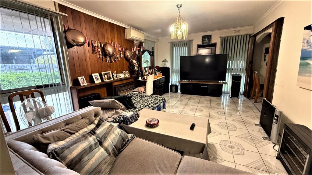 45 BUNDEENA AVE, KEYSBOROUGH, VIC 3173
