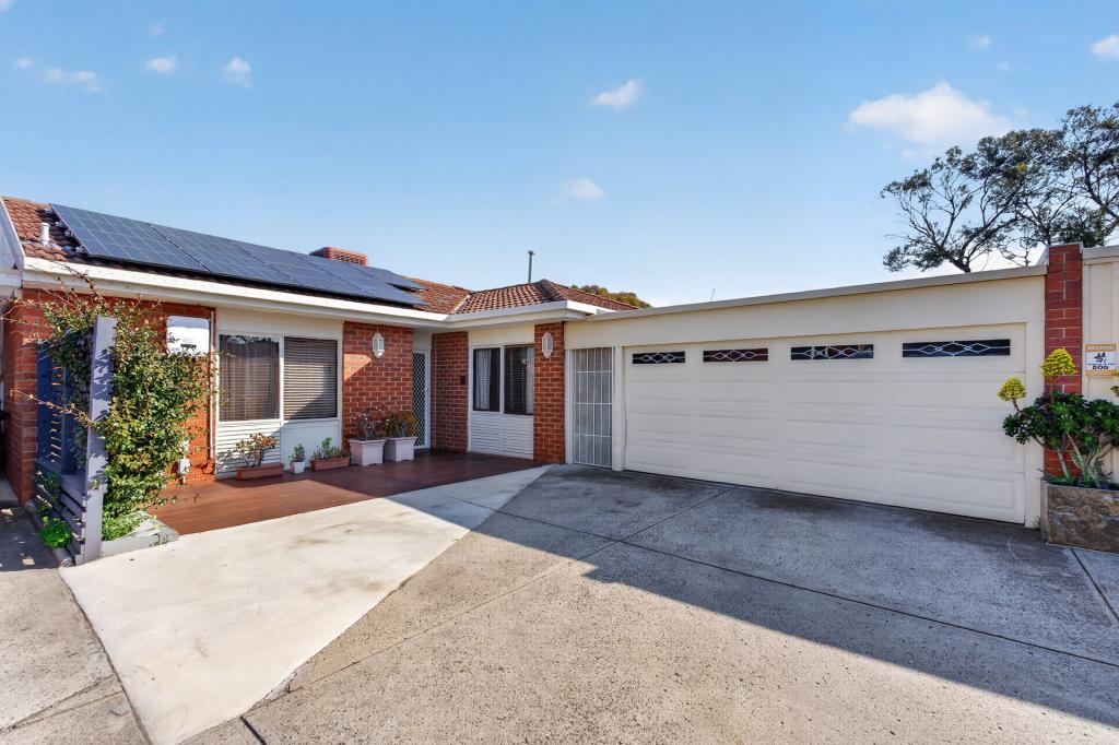 2/25 Yeats Dr, Delahey, VIC 3037