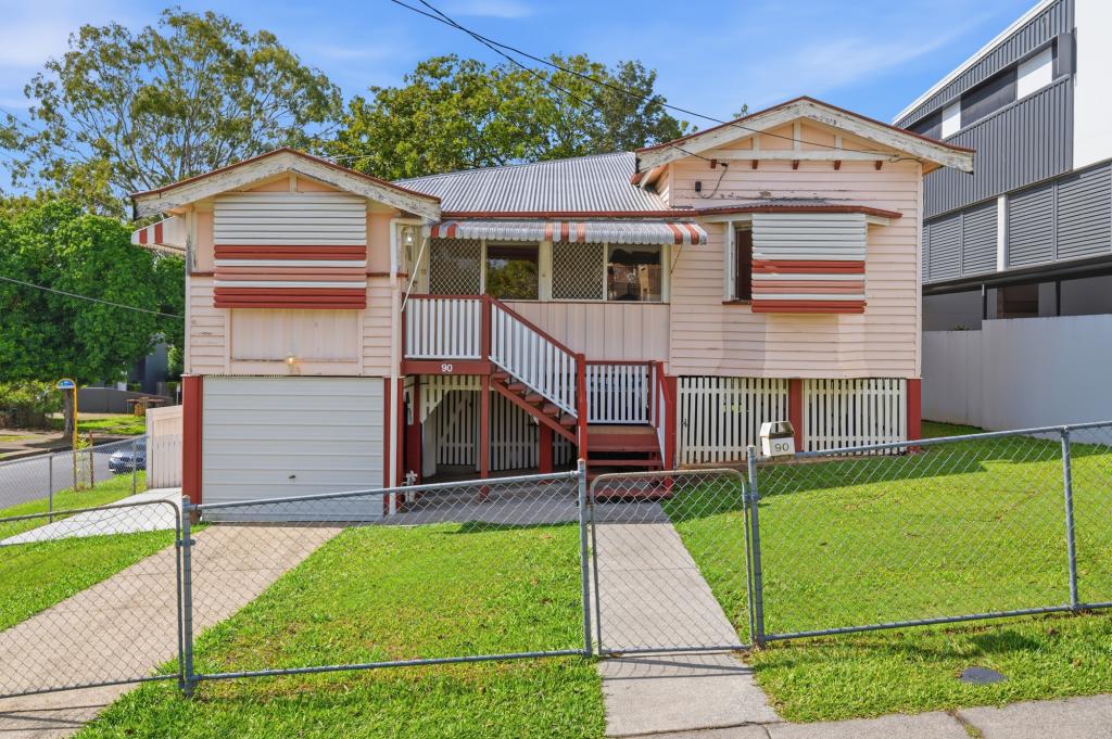 90 Whitmore St, Taringa, QLD 4068
