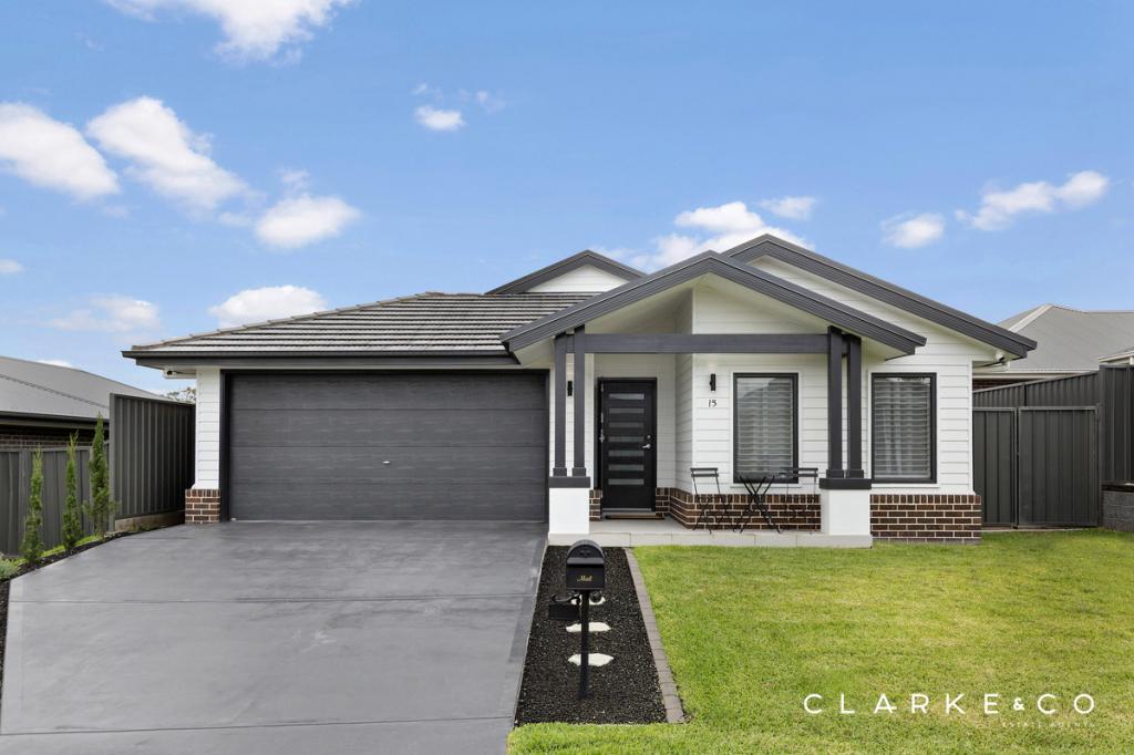 15 Sunset Dr, Thornton, NSW 2322